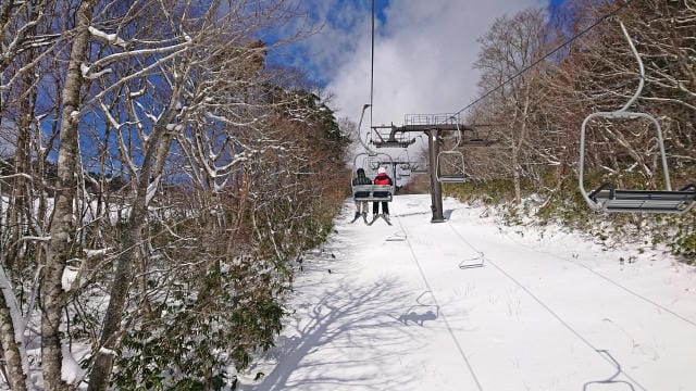 新幹線JRで楽しむスノボ旅行の魅力